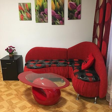 Apartment Bombonyerka ดรอฮอบิคช์ ภายนอก รูปภาพ