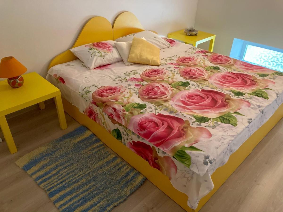 Apartment Bombonyerka ดรอฮอบิคช์ ภายนอก รูปภาพ