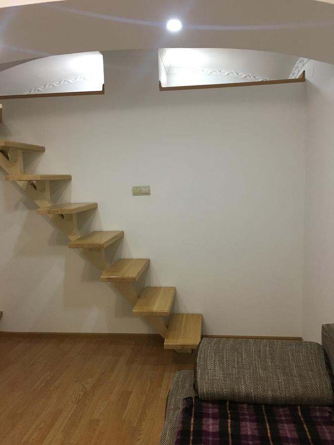 Apartment Bombonyerka ดรอฮอบิคช์ ภายนอก รูปภาพ